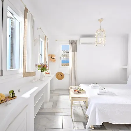 Ithea Mykonos *